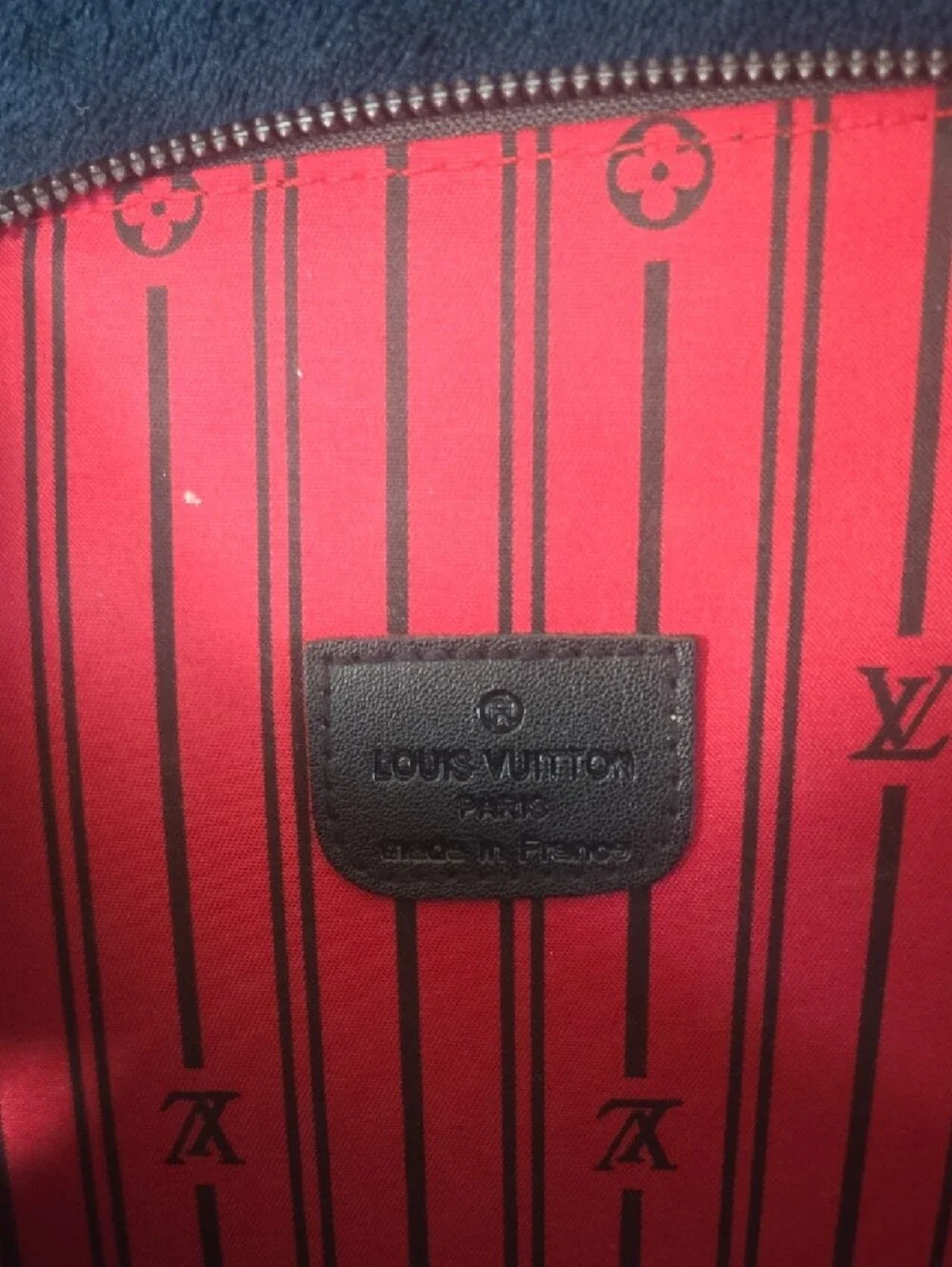 N/A iconic monogram